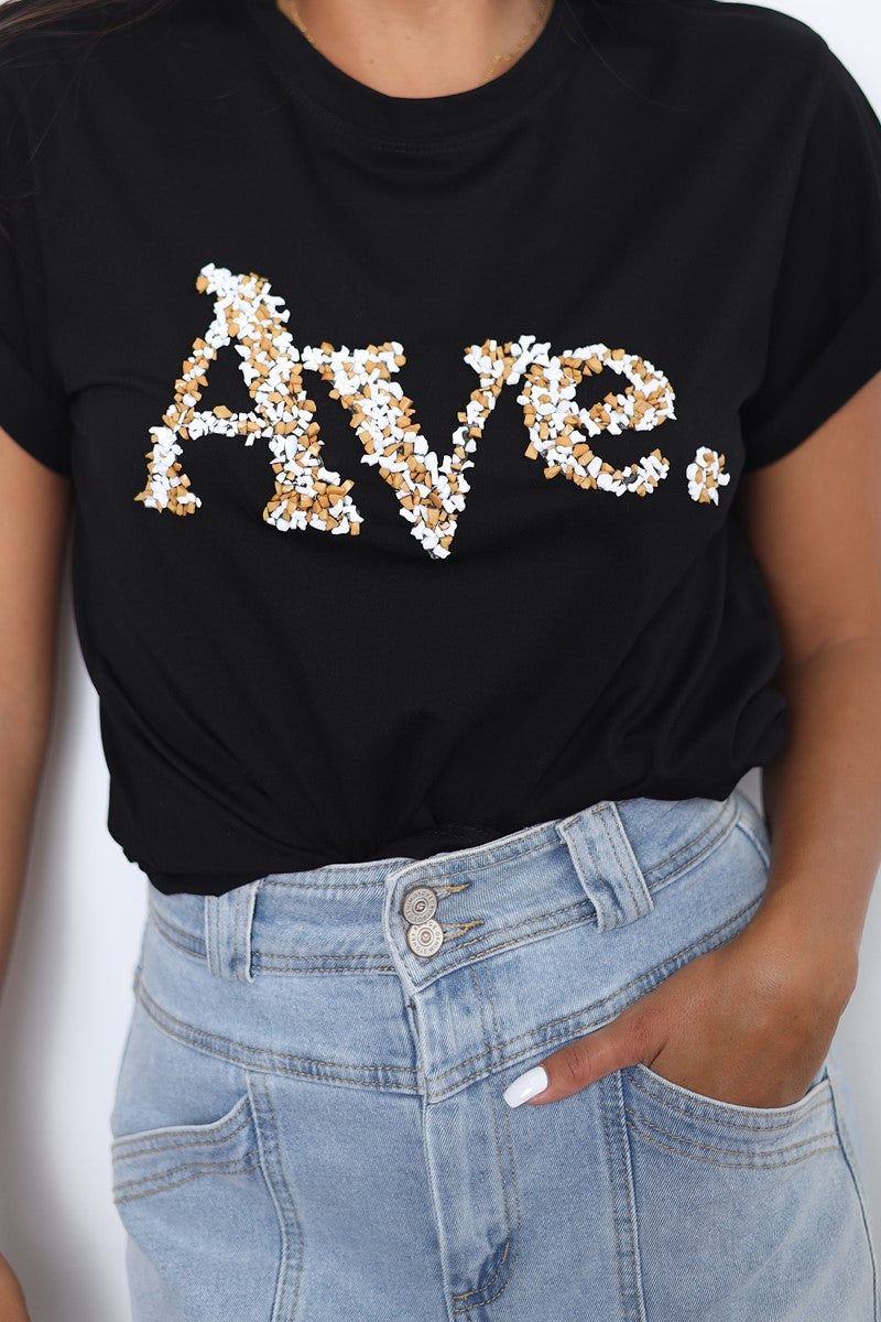 Ave The Label Tee Tan/White